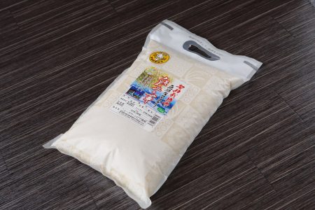 令和３年度産 新米！《送料込み》魚沼産コシヒカリ 認証米「段丘の華」5kg